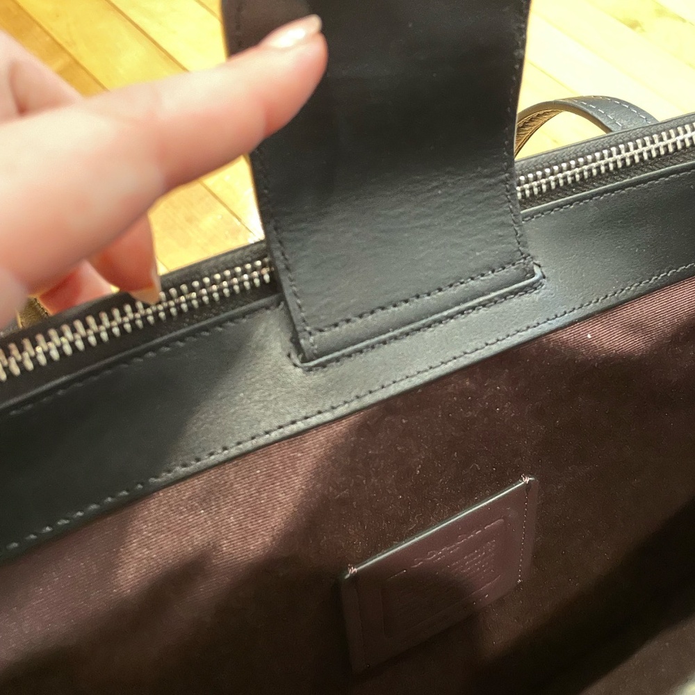 Coach Tote Bag - Black with letter "C" - Picture 4 of 5
